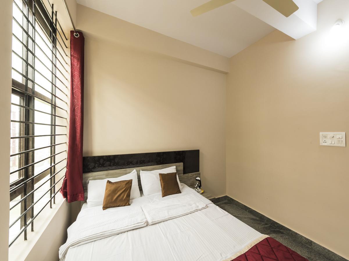 Oyo 9544 Hotel Crown Residency Májszúr Kültér fotó